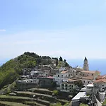 Hills Amalfi