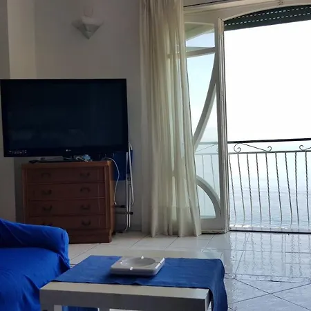 Hills Aparthotel Amalfi
