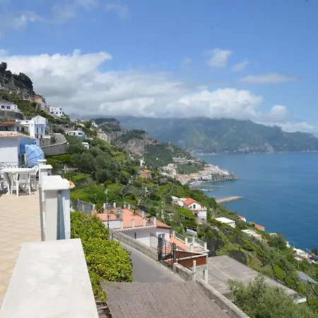 Hills Амальфи