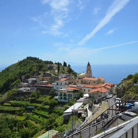 Hills Lejlighedshotel 2*