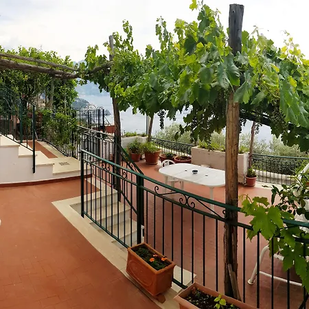 Hotel apartamentowy Hills 4*