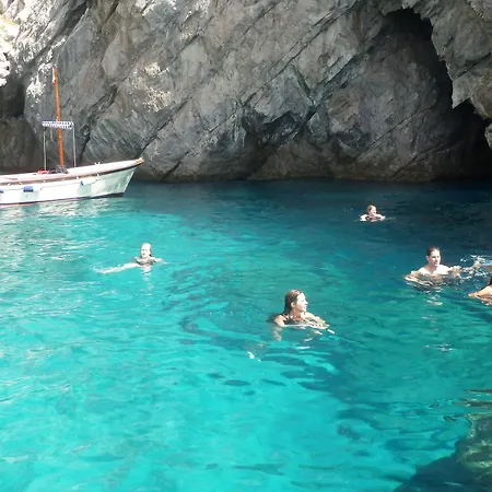 Апарт-отель Hills 4*