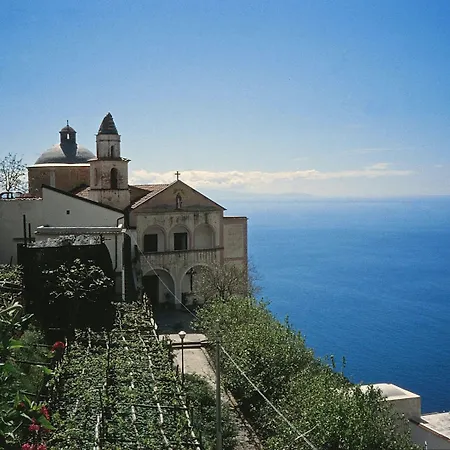 מלון דירות Hills