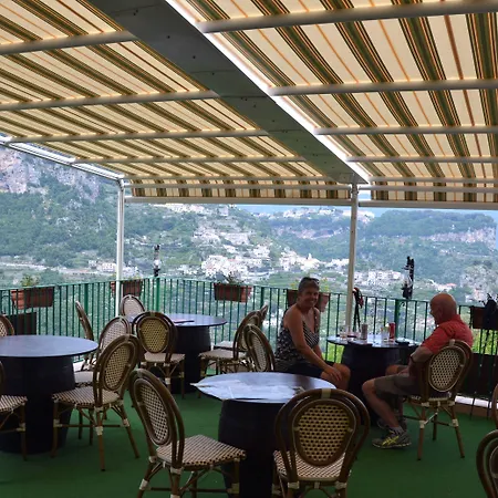 Hills Амальфи