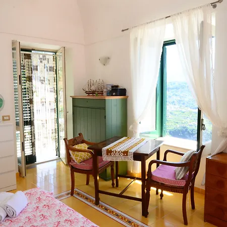 Hills Амальфи