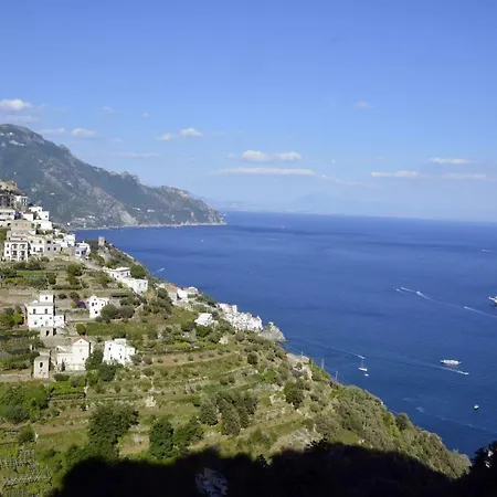 Hills Aparthotel Amalfi
