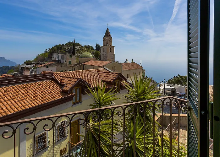 Hotel apartamentowy Hills 4*