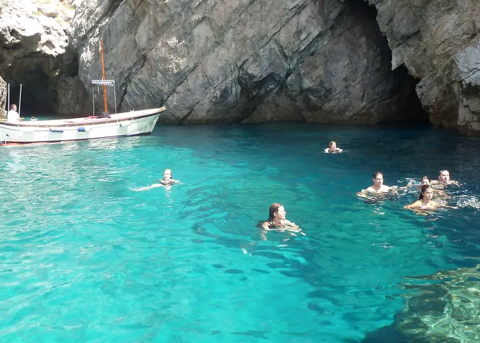 Hotel apartamentowy Hills 4*