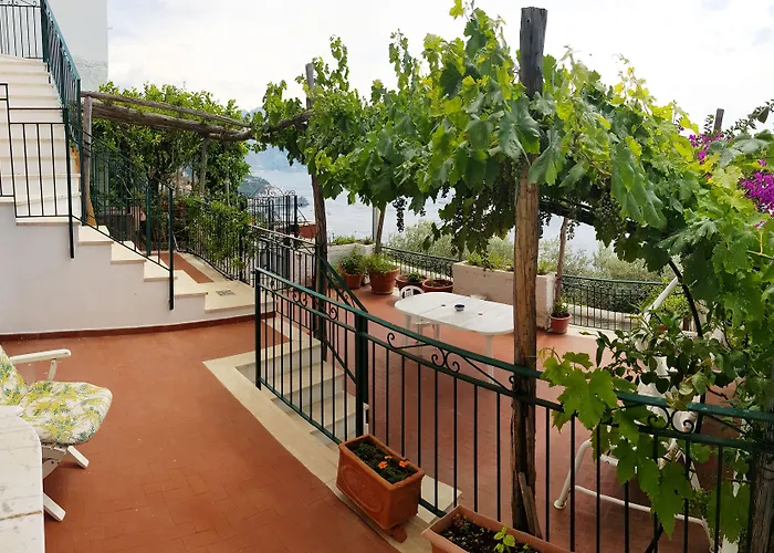 Apart-hotel Hills 4*